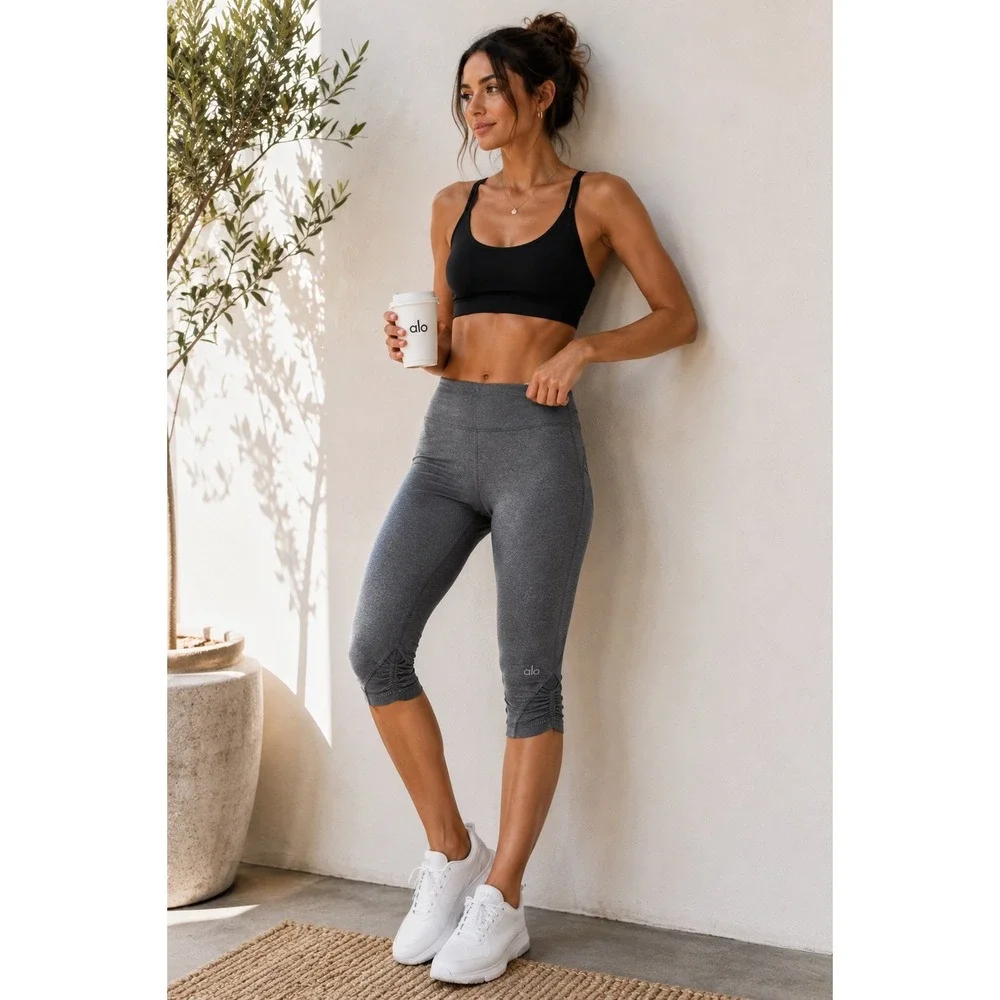 Alo Yoga Womens Medium Knee Length Leggings Gray Ruched Hem Yoga Workout